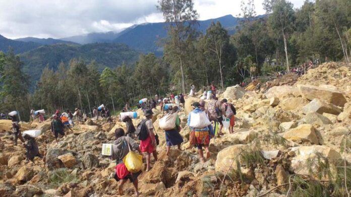 papua new guinea 100 people died