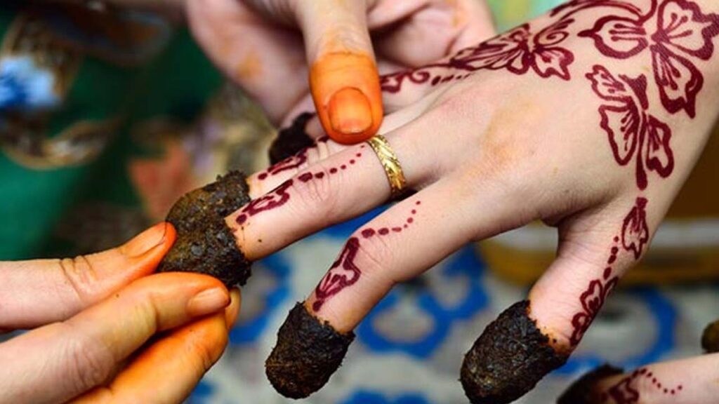 Mehandi In Aashada Masam